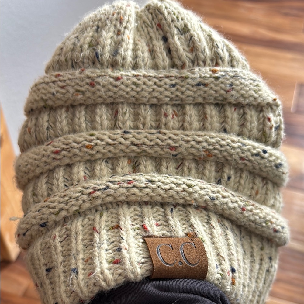 C.C Cream Knit Beanie - Picture 4 of 4